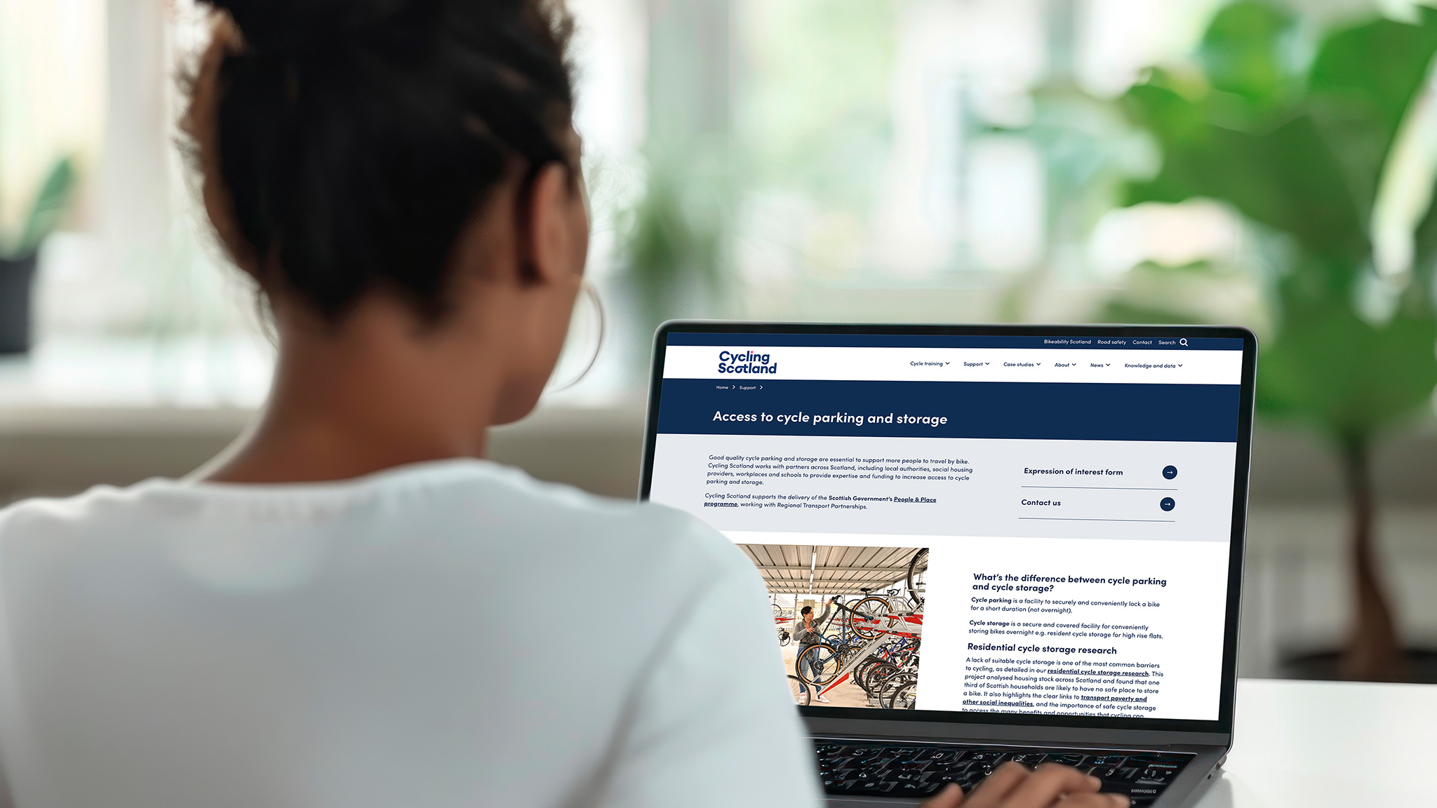 Cycling Web Laptop User Sml